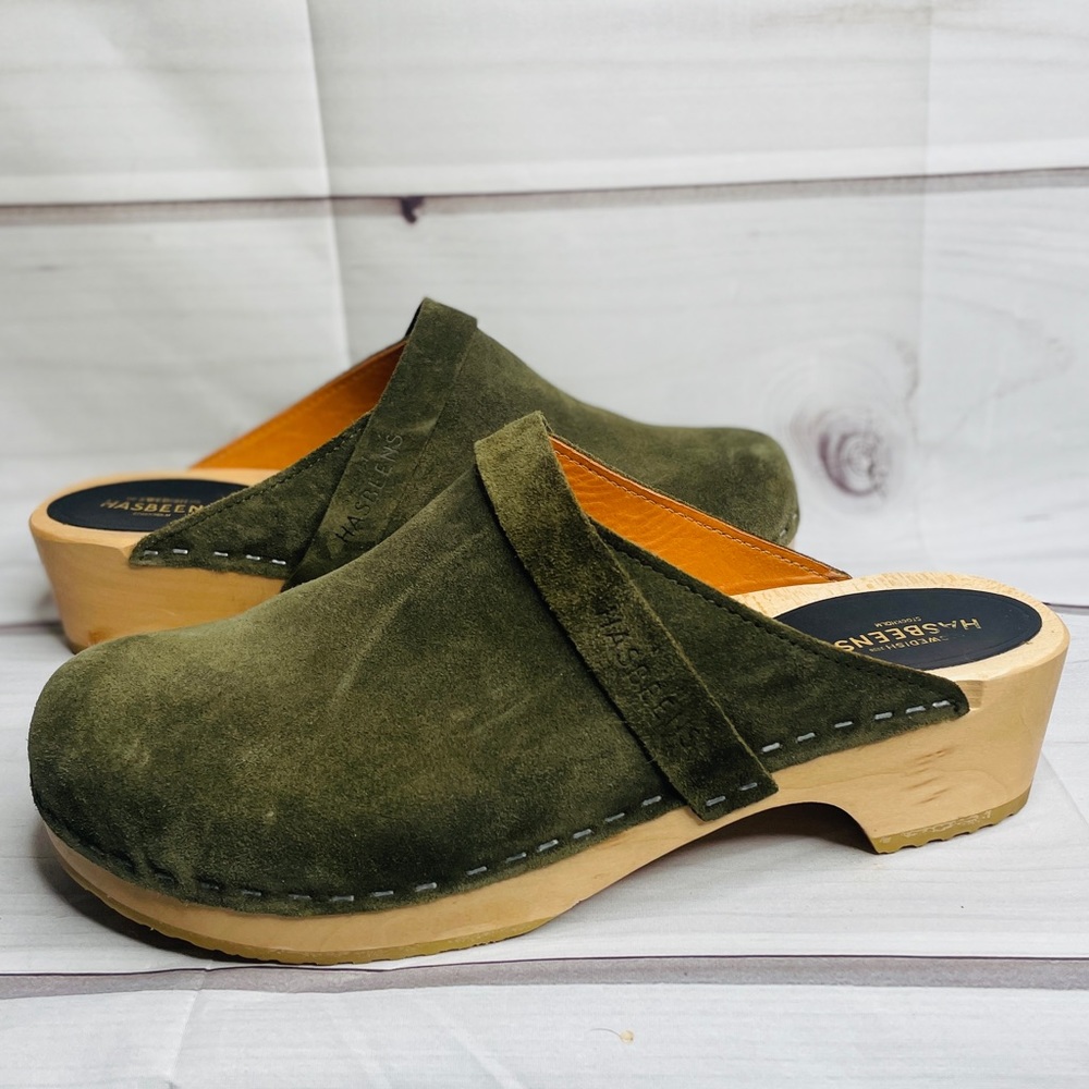 Swedish Hasbeens Husband Clogs Women’s Size 40 Olive Suede